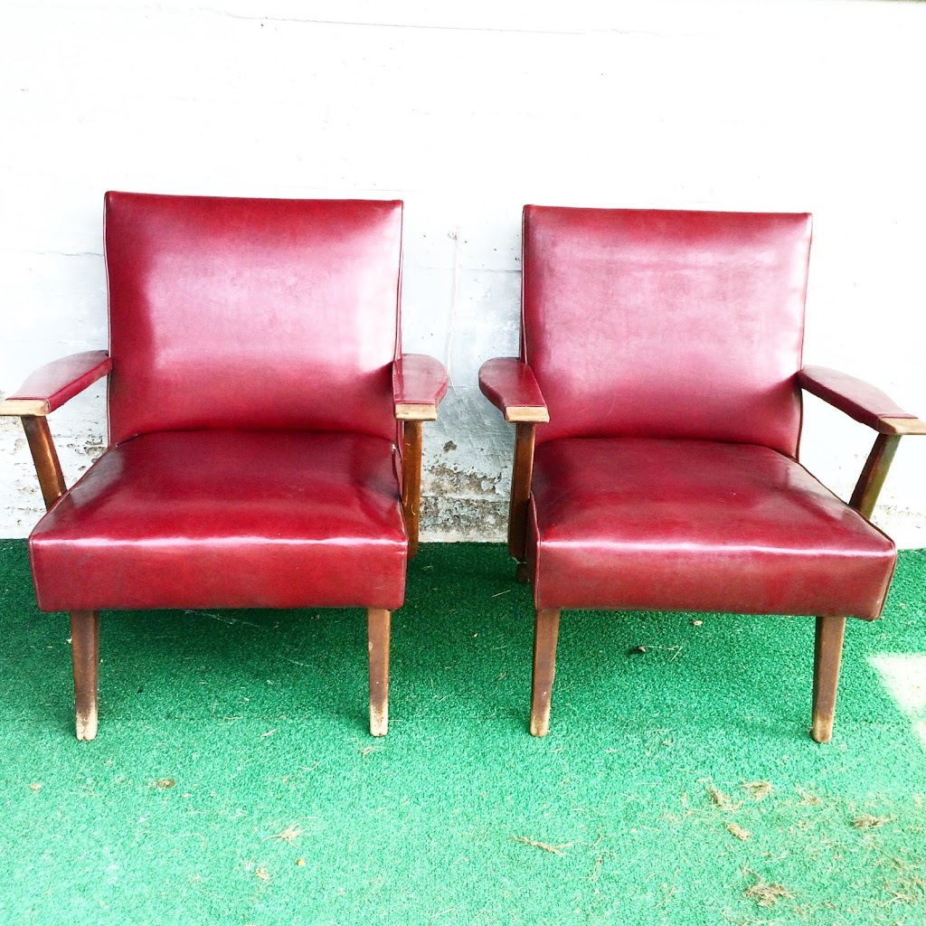 What, These Old Things? | 5 Thistle St, Dartmouth, NS B3A 2V3, Canada | Phone: (902) 789-0885