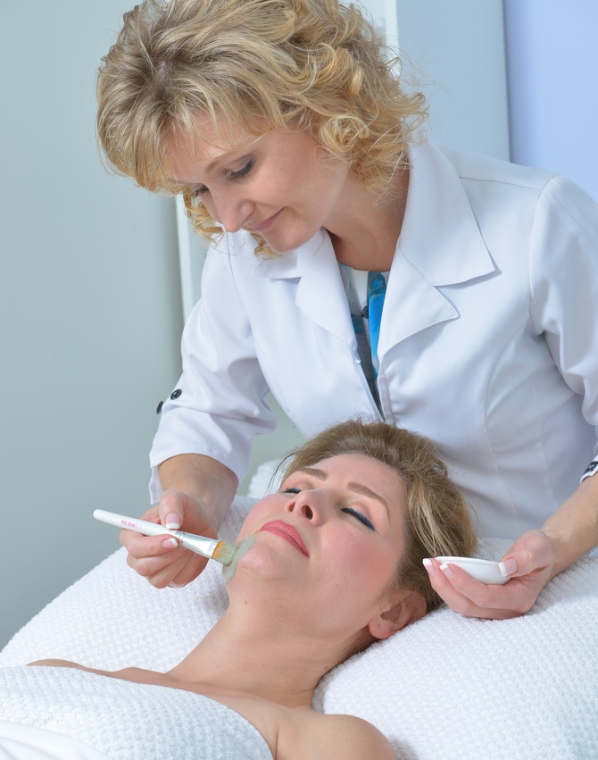 Clear Complexions Skin Therapy | 1959 152 St unit #115, Surrey, BC V4A 9E3, Canada | Phone: (604) 828-7468