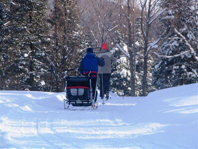 Club de golf Les Cèdres | 669 Rue Coupland, Granby, QC J2H 0P7, Canada | Phone: (450) 372-0167