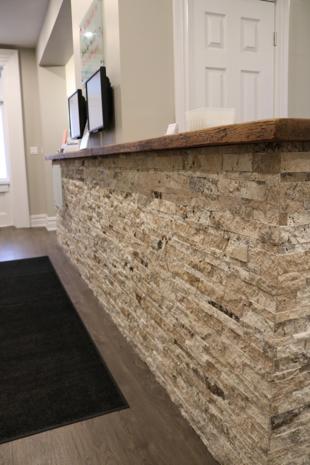 Dr Dean McClelland | 73 Wellington St E, Aurora, ON L4G 1H7, Canada | Phone: (905) 751-0050