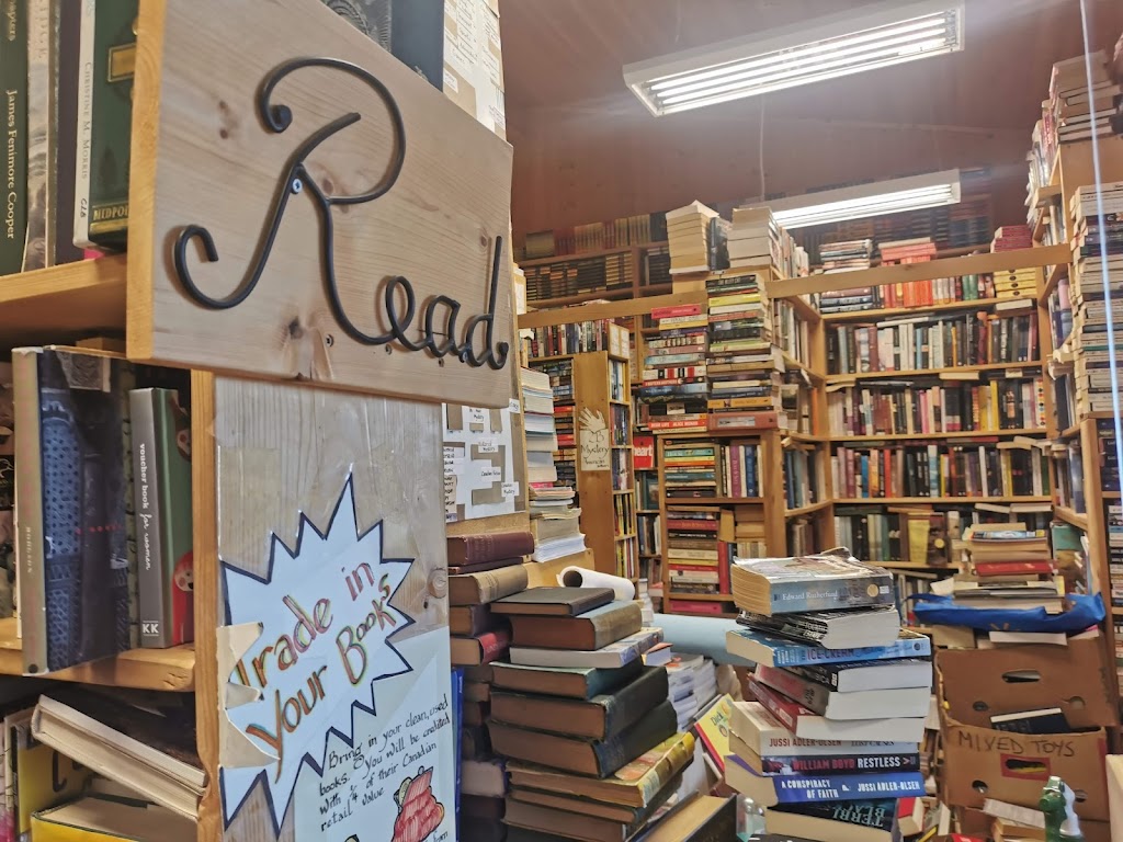Cozy Corner Books | 2300 Alberni Hwy, Coombs, BC V0R 1M0, Canada | Phone: (250) 586-0222