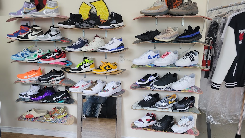 Dripside Customs | 727 Anderton Rd #400, Comox, BC V9M 4A9, Canada | Phone: (250) 702-3042