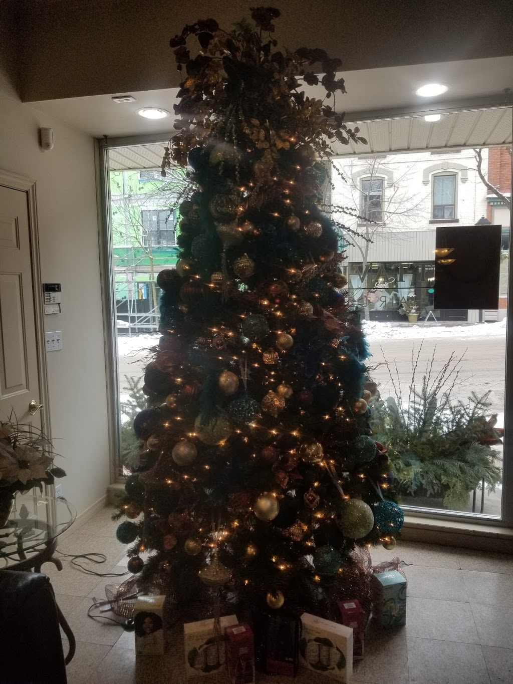 Ottavios Hair Design | 150 Mississaga St E, Orillia, ON L3V 1V7, Canada | Phone: (705) 329-2020