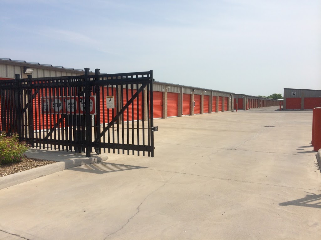 Your Storage Space | 4637b Bartlett Rd, Beamsville, ON L0R 1B1, Canada | Phone: (905) 563-5300