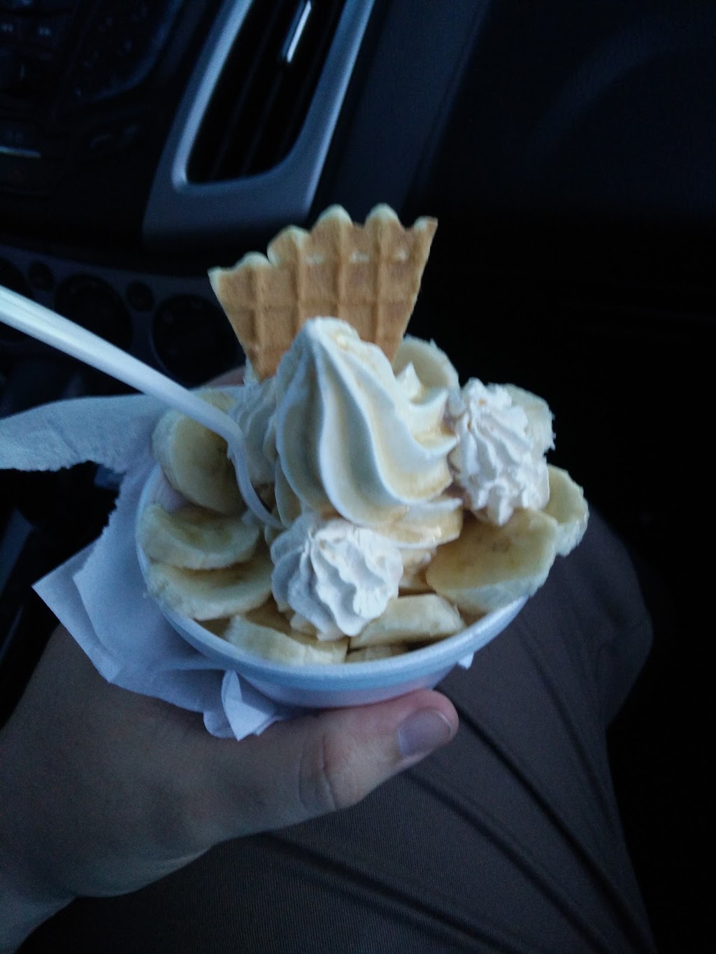 Merla Mae Ice Cream Ltd. | 1080 Adelaide St N, London, ON N5Y 2N1, Canada | Phone: (519) 438-2253