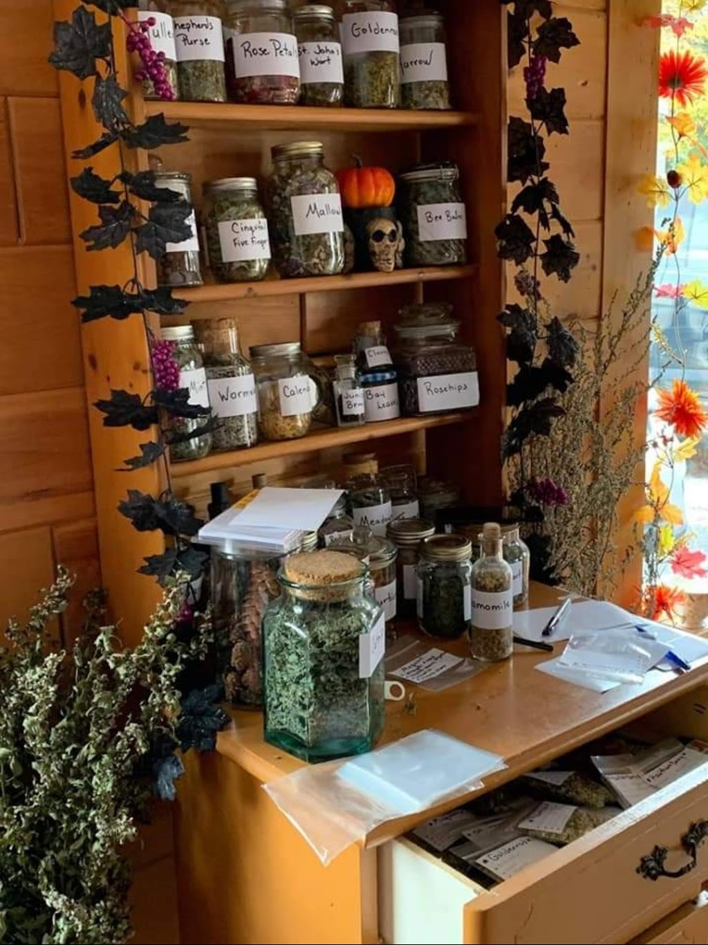 The Key and Cauldron | 1146 ON-141, Rosseau, ON P0C 1J0, Canada | Phone: (705) 203-7312