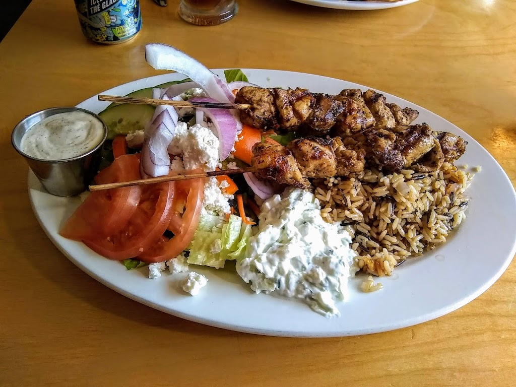 Maple Avenue Tap & Grill | 172 Highland St, Haliburton, ON K0M 1S0, Canada | Phone: (705) 457-1100