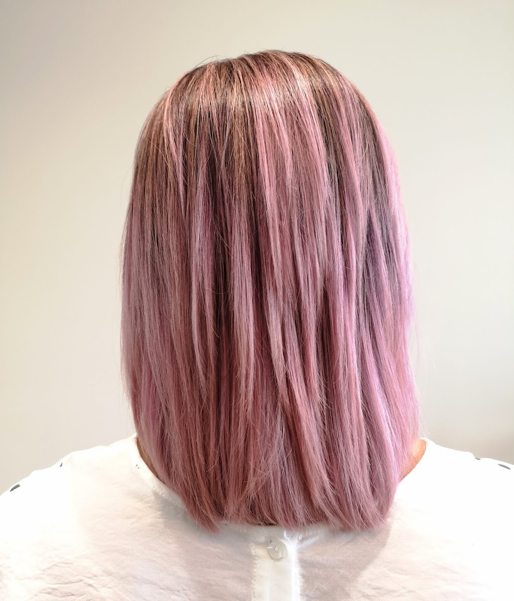 Coiffure La Nuque Inc | 2770 Bd de la Concorde E, Laval, QC H7E 2B4, Canada | Phone: (450) 669-1588