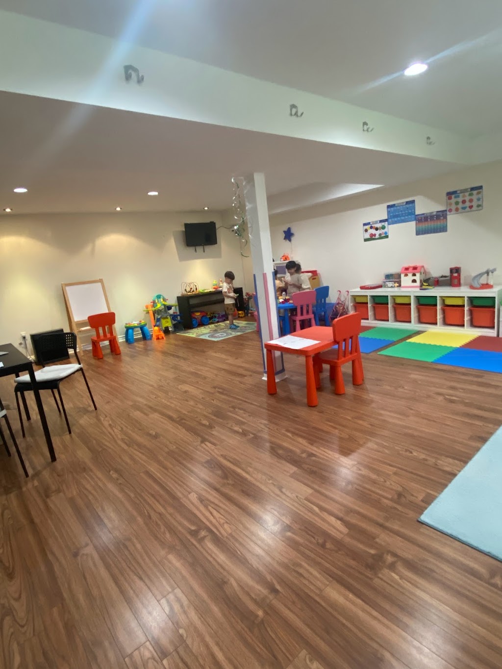 Garderie éducatif les Beaux Papillons | 533 Montrose Dr, Beaconsfield, QC H9W 5T5, Canada | Phone: (438) 771-9898