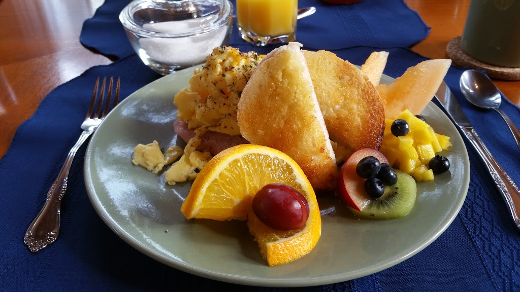Gingerbread House Inn | 8 Robie Tufts Dr, Wolfville, NS B4P 1X1, Canada | Phone: (902) 542-1458