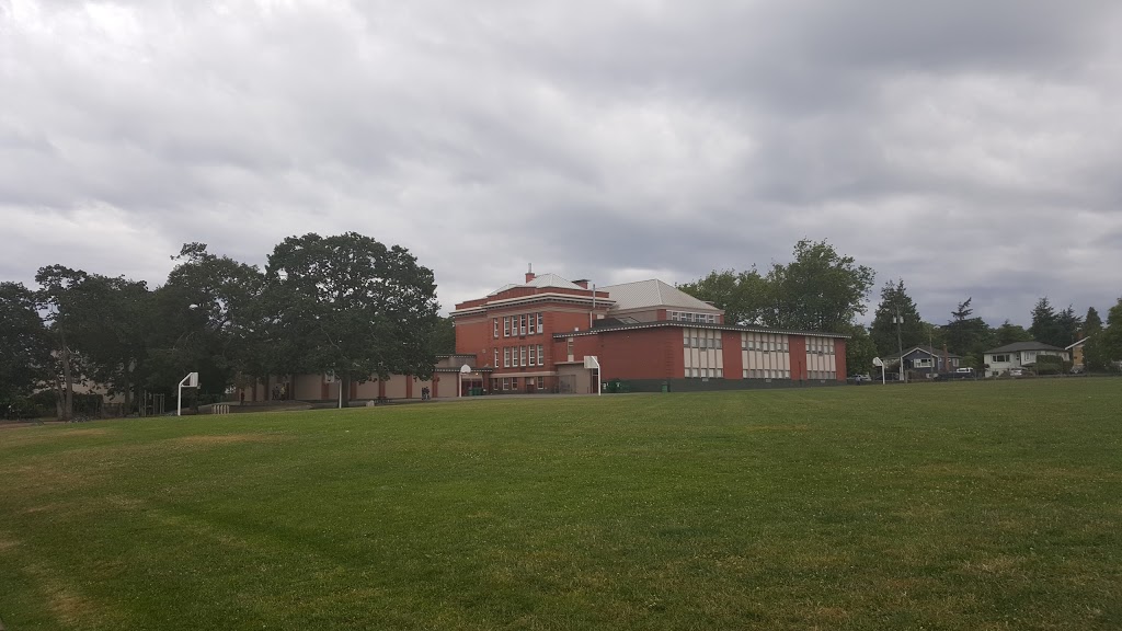Monterey Middle School | 851 Monterey Ave, Victoria, BC V8S 4V1, Canada | Phone: (250) 598-4589