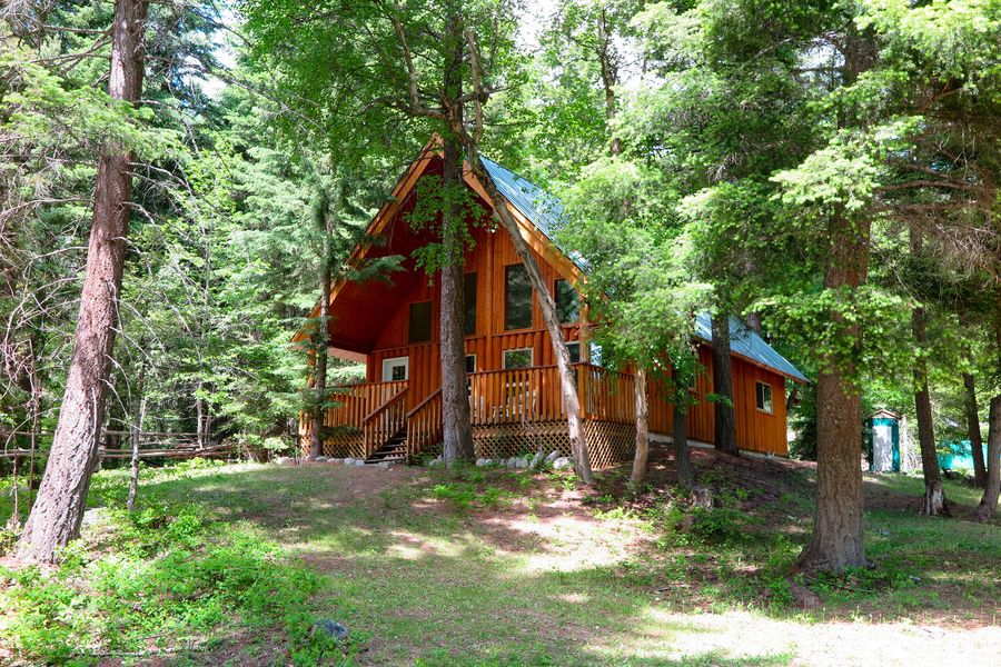 Chilcotin Holidays Guest Ranch | 3300 Gun Creek Rd, Gold Bridge, BC V0K 1P0, Canada | Phone: (250) 238-2274
