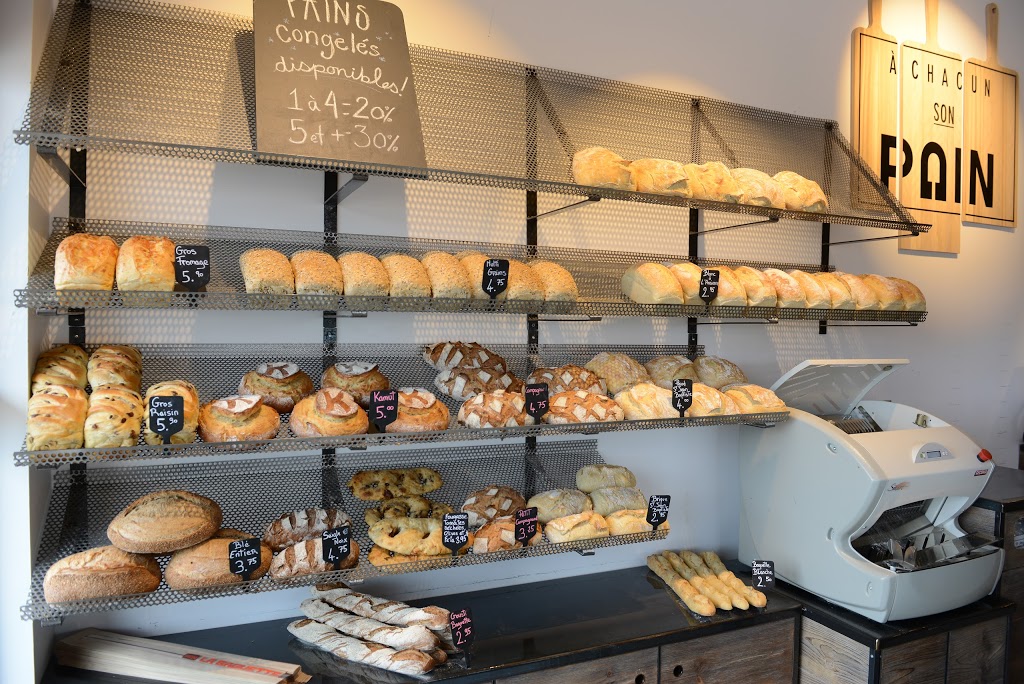 To each his bread | 10997 Boulevard Sainte-Anne, Beaupré, QC G0A 1E0, Canada | Phone: (418) 702-3003