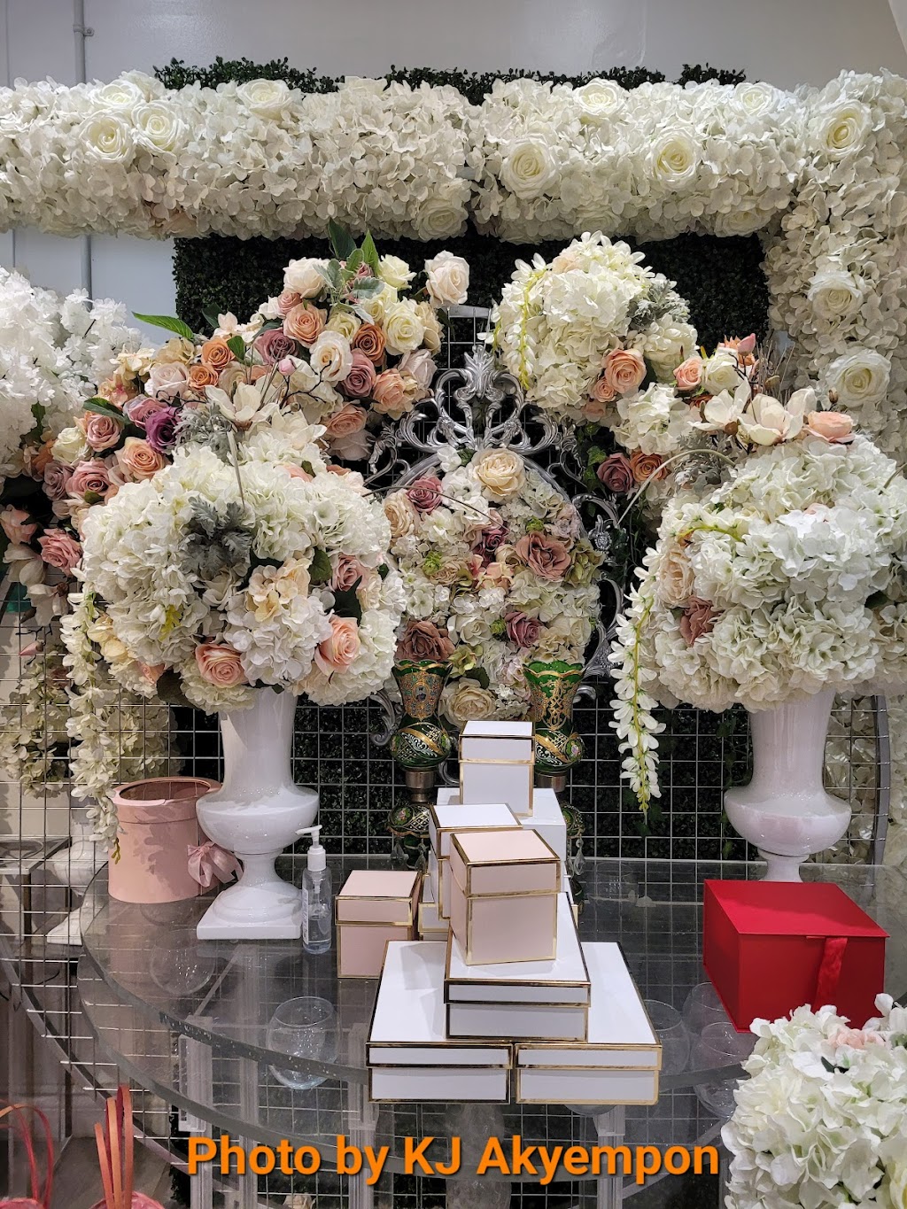 Dream Rose Florist | 14 Levendale Rd, Richmond Hill, ON L4C 4H2, Canada | Phone: (416) 845-7171