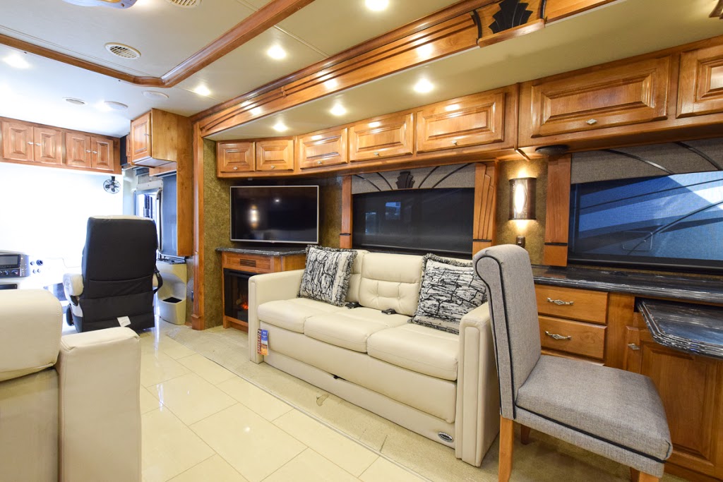 Traveland RV Supercentre Airdrie | 63 Kingsview Rd SE, Airdrie, AB T4A 0A8, Canada | Phone: (403) 945-2526