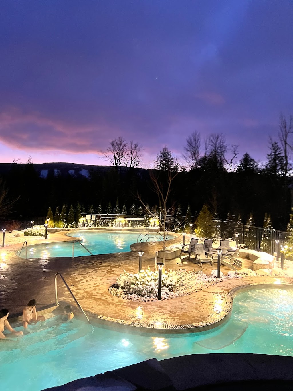 The Beckett Chalet | 18 Beckwith Ln, The Blue Mountains, ON L9Y 0N5, Canada | Phone: (416) 418-5551