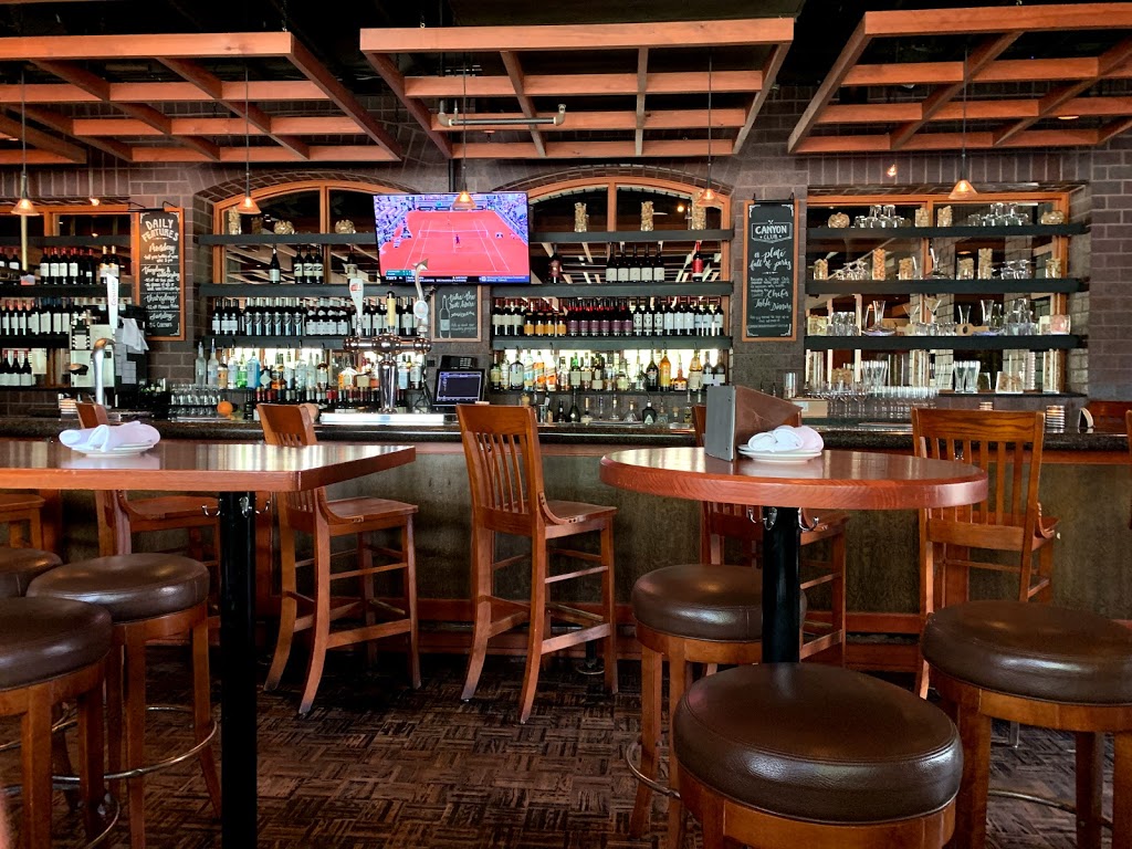 Canyon Creek Chophouse | 299 Rathburn Rd W, Mississauga, ON L5B 4C1, Canada | Phone: (905) 279-3342