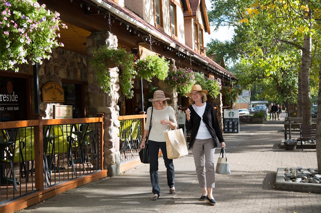 Bayshore Inn & Spa | 111 Waterton Ave Suite 101, Waterton Park, AB T0K 2M0, Canada | Phone: (403) 859-2211