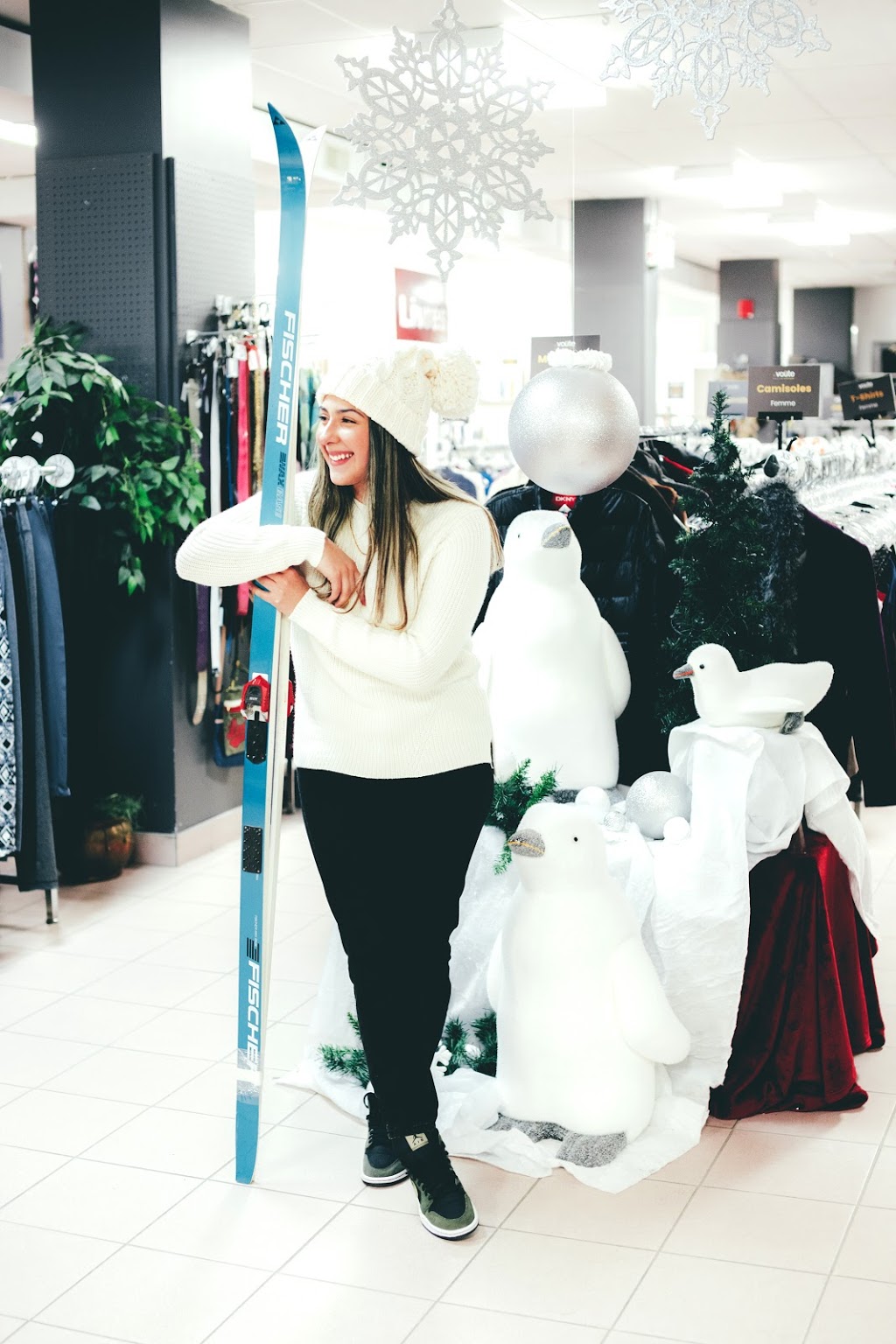 Friperie La Voûte | 125 Rue St Pierre, Saint-Constant, QC J5A 0W5, Canada | Phone: (450) 633-1688
