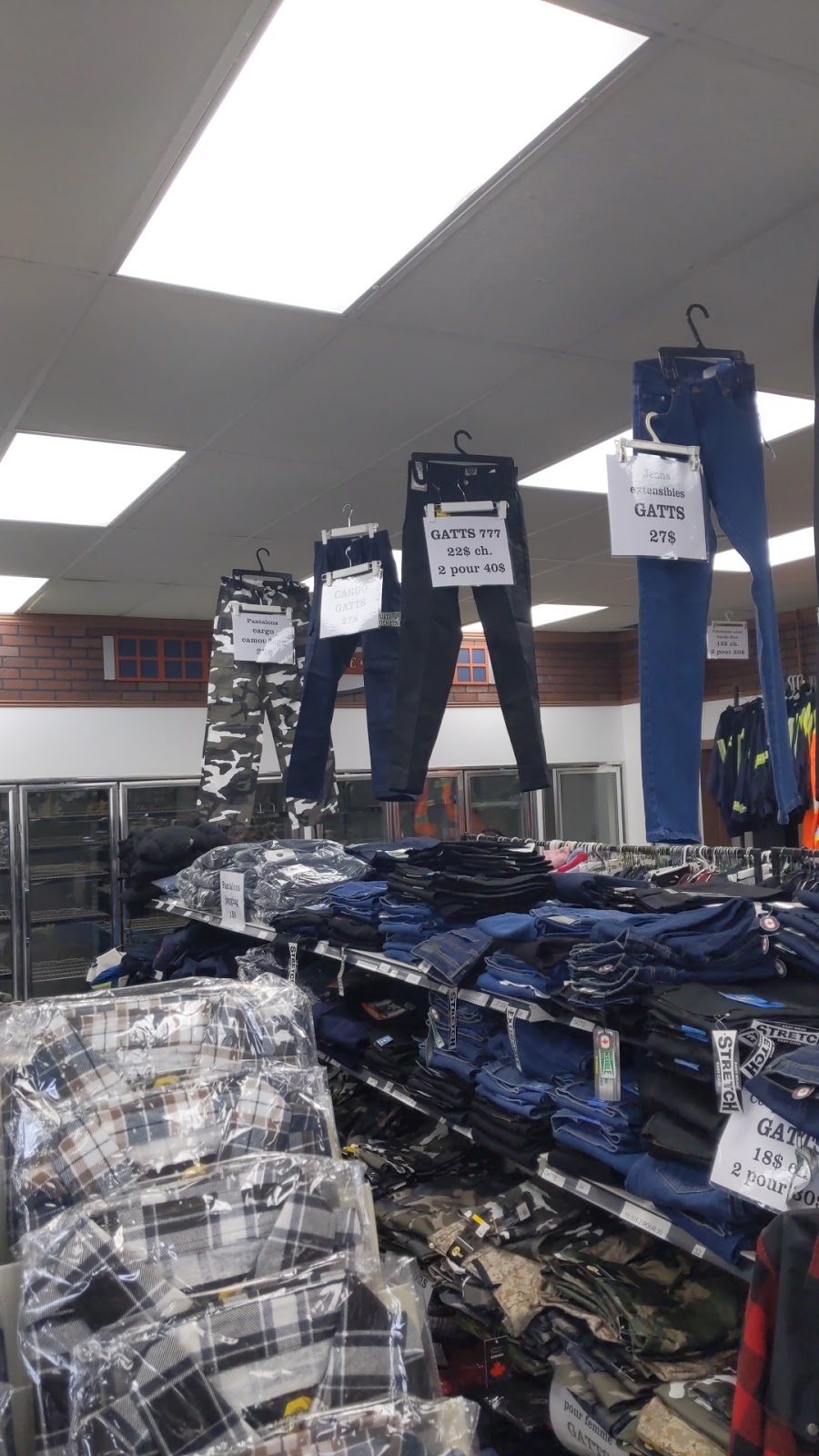 Surplus Économiques LEssentiel Économique | 105 Rue Principale, Sainte-Hénédine, QC G0S 2R0, Canada | Phone: (418) 504-0577