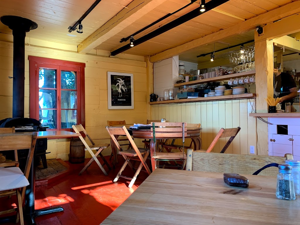 Café Du Clocher | 90 Av. Morel, Kamouraska, QC G0L 1M0, Canada | Phone: (418) 492-7365
