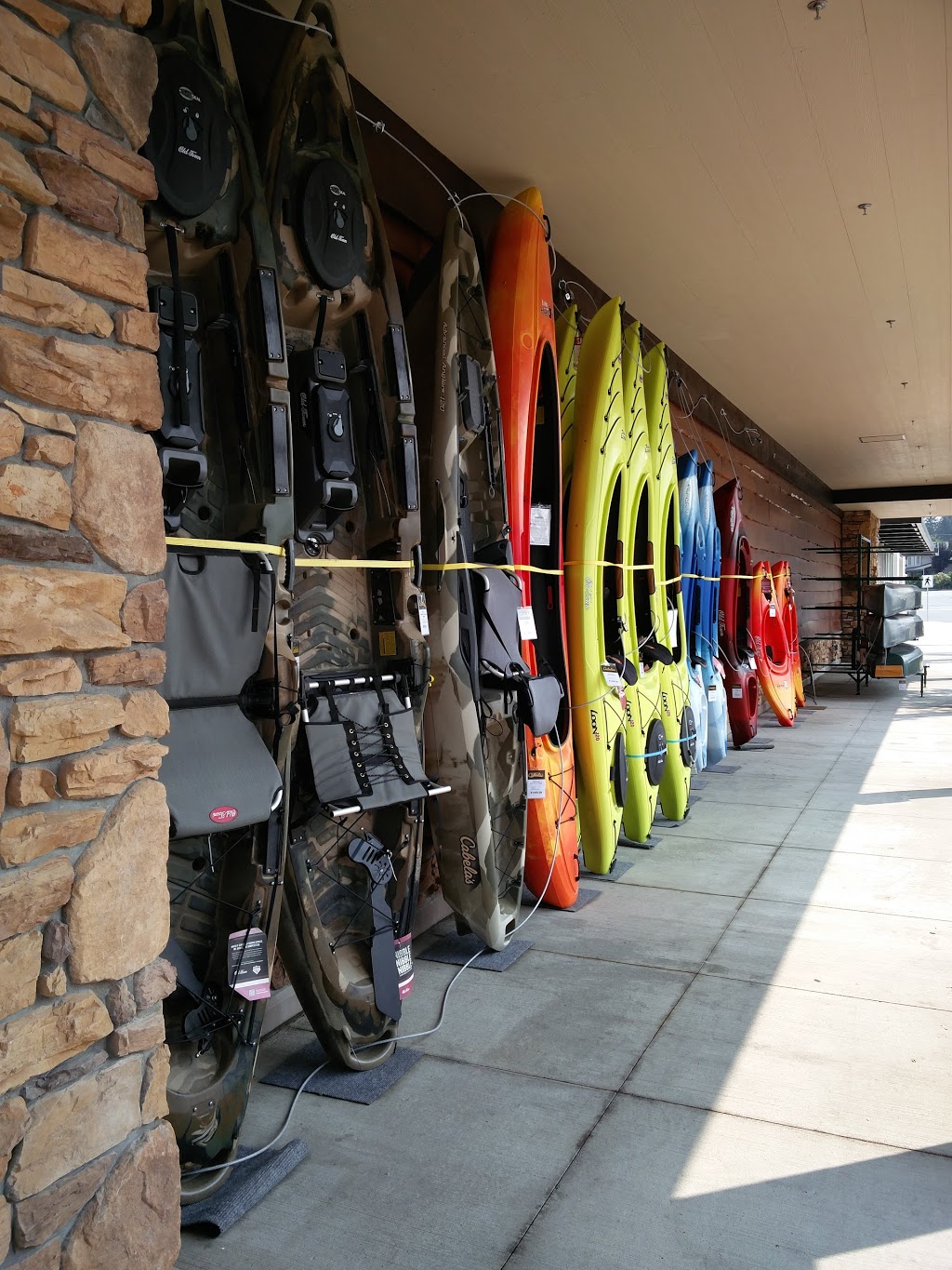 Cabelas Nanaimo | 6902 N Island Hwy, Nanaimo, BC V9V 1P6, Canada | Phone: (250) 390-7800