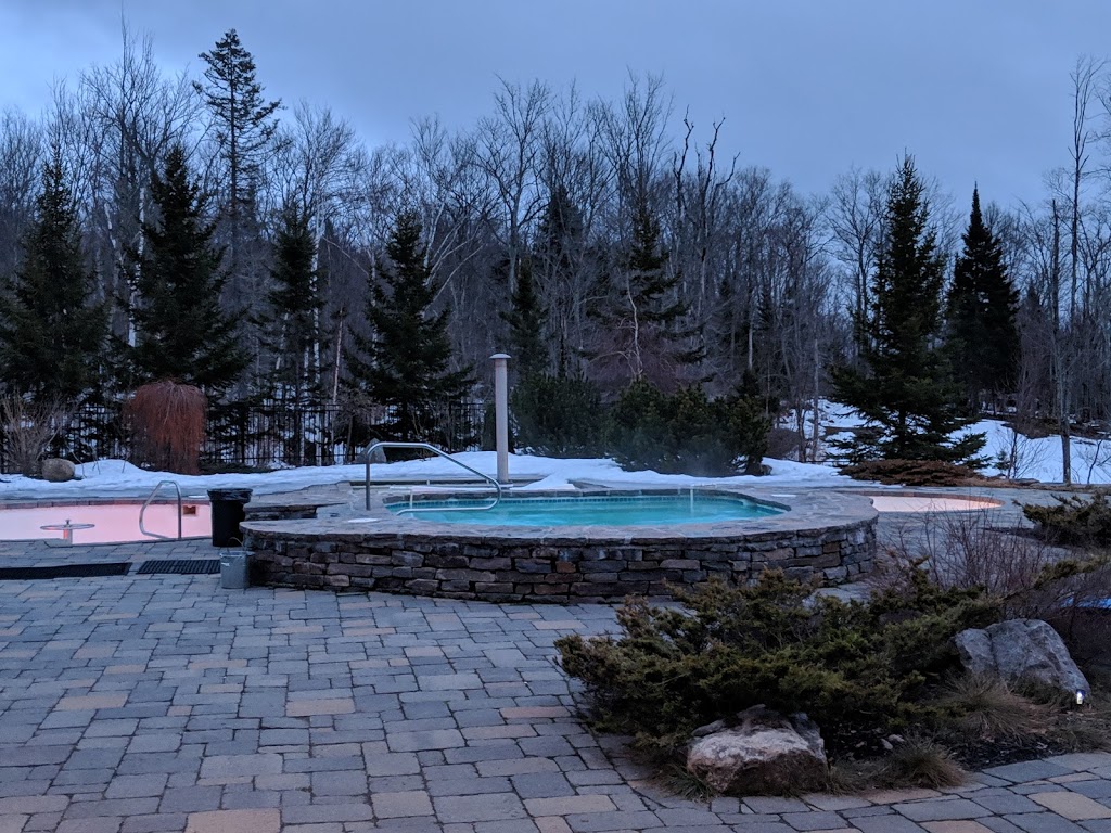 Il Pinnacolo | 400 Rue du Mont Plaisant, Mont-Tremblant, QC J8E 1L2, Canada | Phone: (819) 681-8043