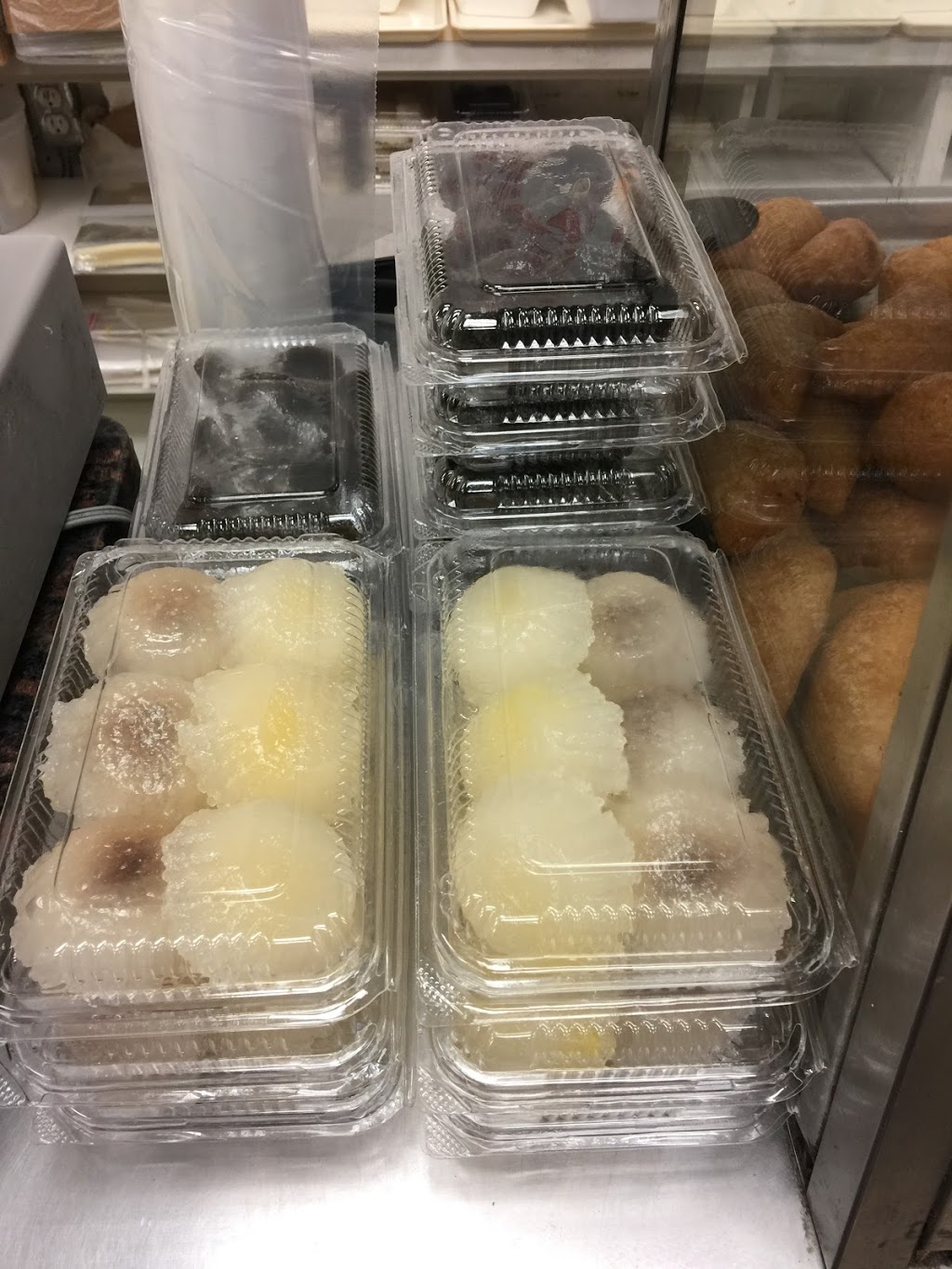Jin Sui Xiang Bakery | 5823 Victoria Dr, Vancouver, BC V5P 3W5, Canada | Phone: (778) 379-0898