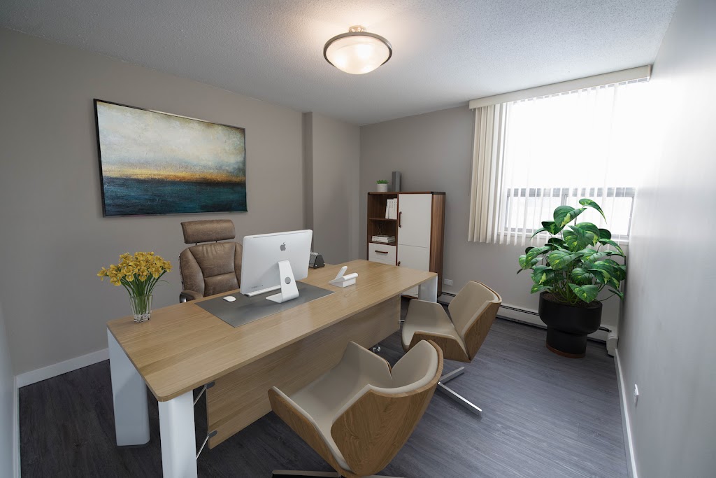 Courts of St James Apartments | 2727 Portage Ave, Winnipeg, MB R3J 0R2, Canada | Phone: (204) 888-3747