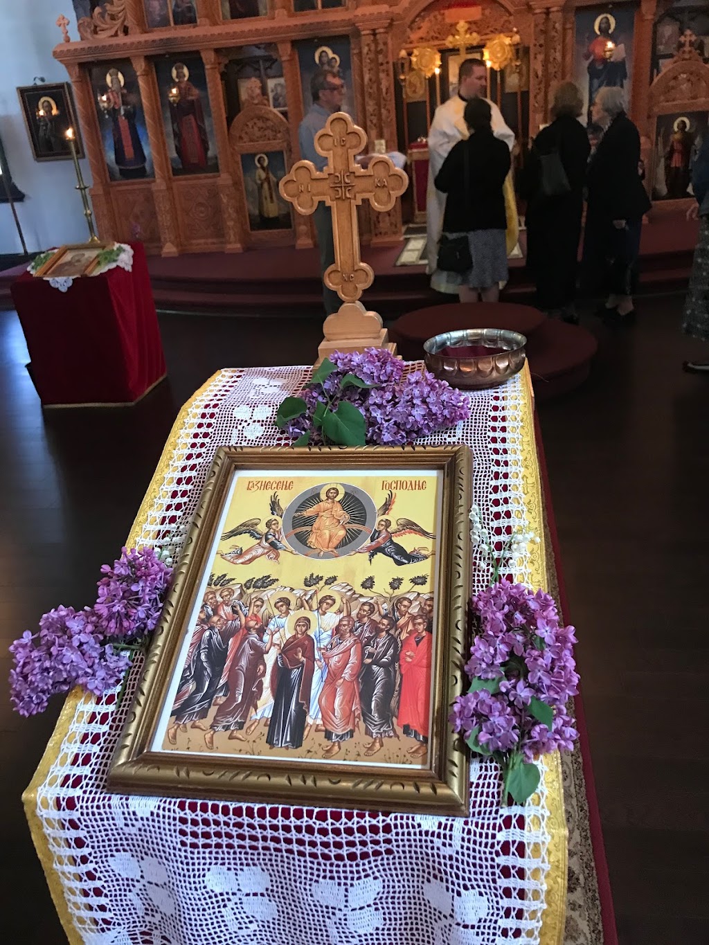 Holy Trinity Serbian Orthodox Church | 349 Av. Melville, Westmount, QC H3Z 2J7, Canada | Phone: (514) 932-8529