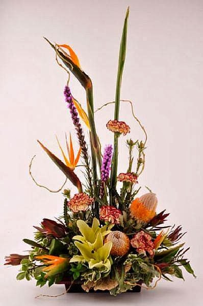 Angelos Flowers & Gifts | 660 Eglinton Ave W, Mississauga, ON L5R 3V2, Canada | Phone: (905) 507-4350