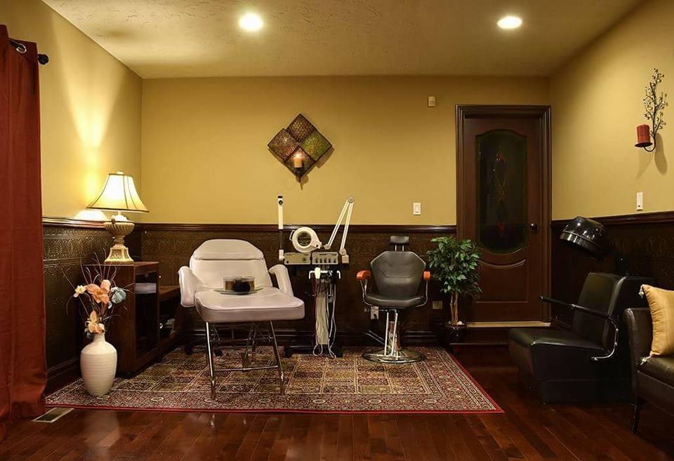 Reesha- Customized Facials & Skincare | 2766 Langlois Ct, Windsor, ON N8X 4T8, Canada | Phone: (519) 984-4786