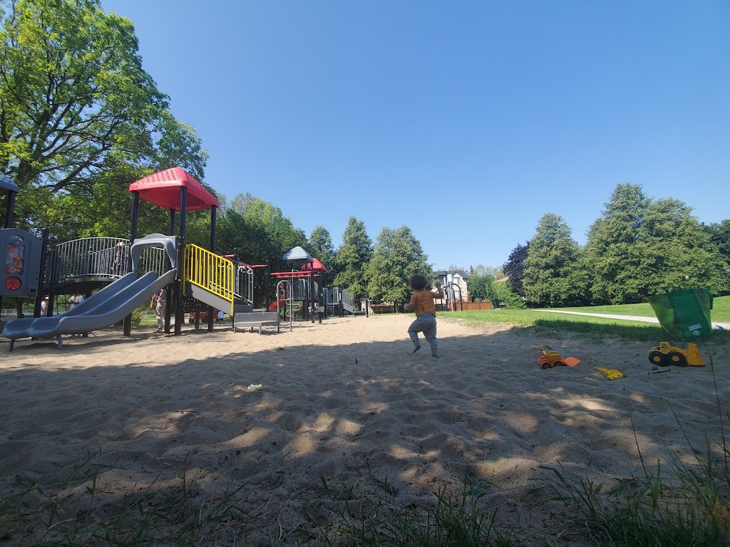 Unionville Tennis Club | 73 Carlton Rd, Unionville, ON L3R 2B1, Canada | Phone: (905) 470-7059