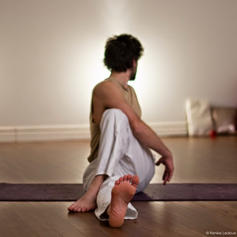Studio Yoga Shanti | 690 Rue Notre Dame, Joliette, QC J6E 3J2, Canada | Phone: (450) 421-2118