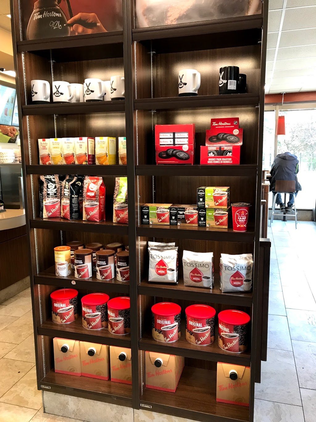 Tim Hortons | 30 Eglinton Ave W Unit C14, Mississauga, ON L5R 3E7, Canada | Phone: (905) 712-0202