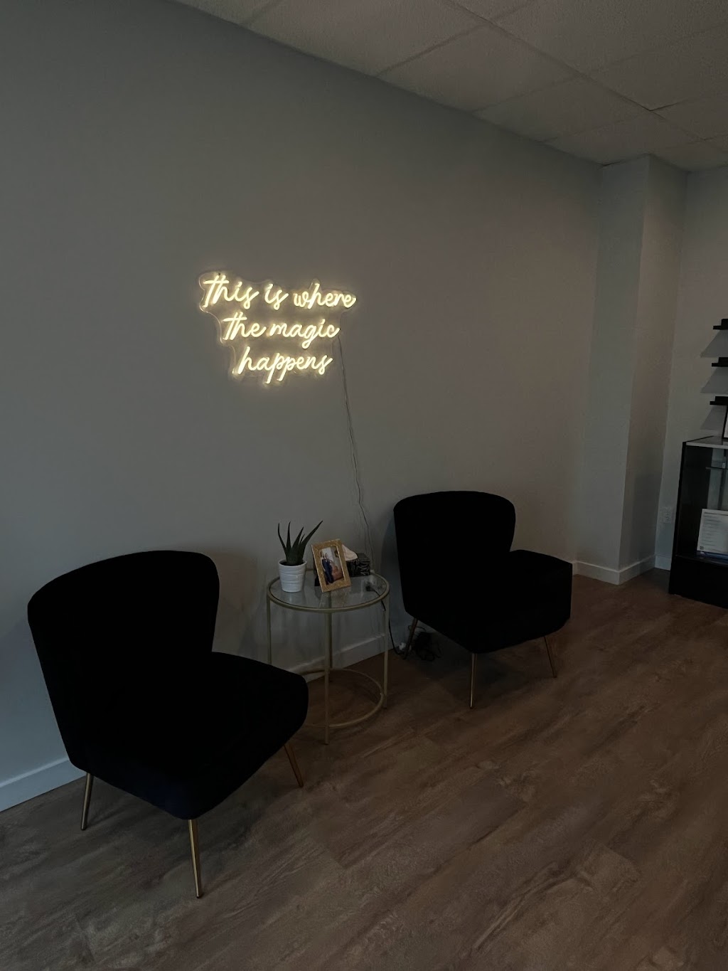 Rural Beauty | 101 Bobcaygeon Rd, Minden, ON K0M 2K0, Canada | Phone: (705) 306-0243