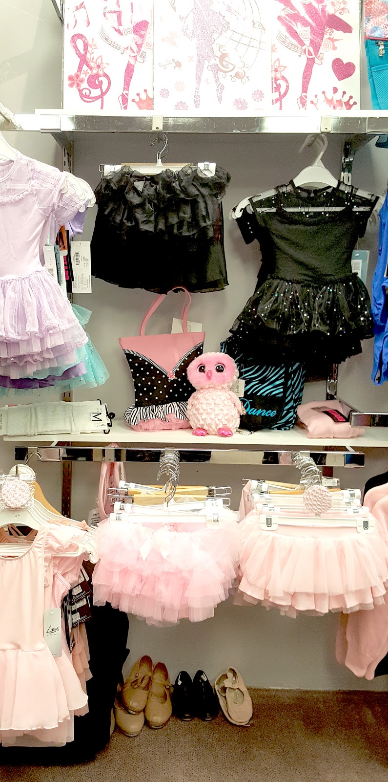 Boutique Step Up | 5085 Greater Sudbury Regional Road 80 unit 29, Hanmer, ON P3P 1P7, Canada | Phone: (833) 897-1804