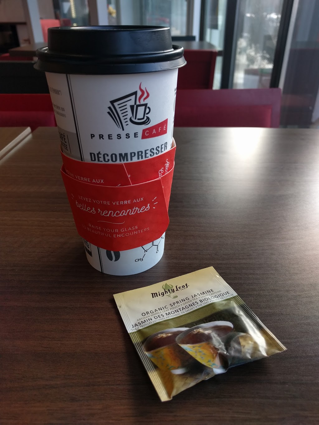 Presse Café | 5 Boulevard Cartier O, Laval, QC H7N 0A3, Canada | Phone: (438) 385-7272