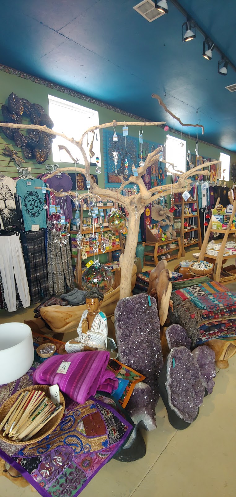 Origins World Inc | 2580 Manning Rd, Windsor, ON N8N 2L9, Canada | Phone: (519) 739-1447