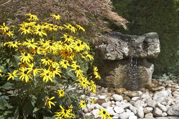 Rock Crest Landscape By Design | 510 Ofield Rd N, Dundas, ON L9H 5E2, Canada | Phone: (905) 627-4711