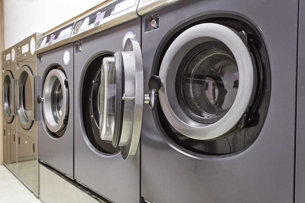 Sunshine Laundromat | 575 Market St, Port Elgin, ON N0H 2C0, Canada | Phone: (519) 386-6763