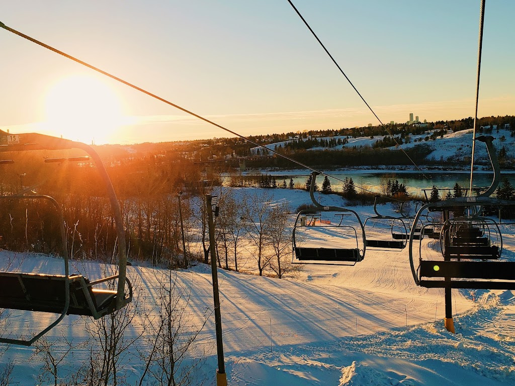 Sunridge Ski Area | 10980 17 St NW, Edmonton, AB T6S 1E4, Canada | Phone: (780) 449-6555