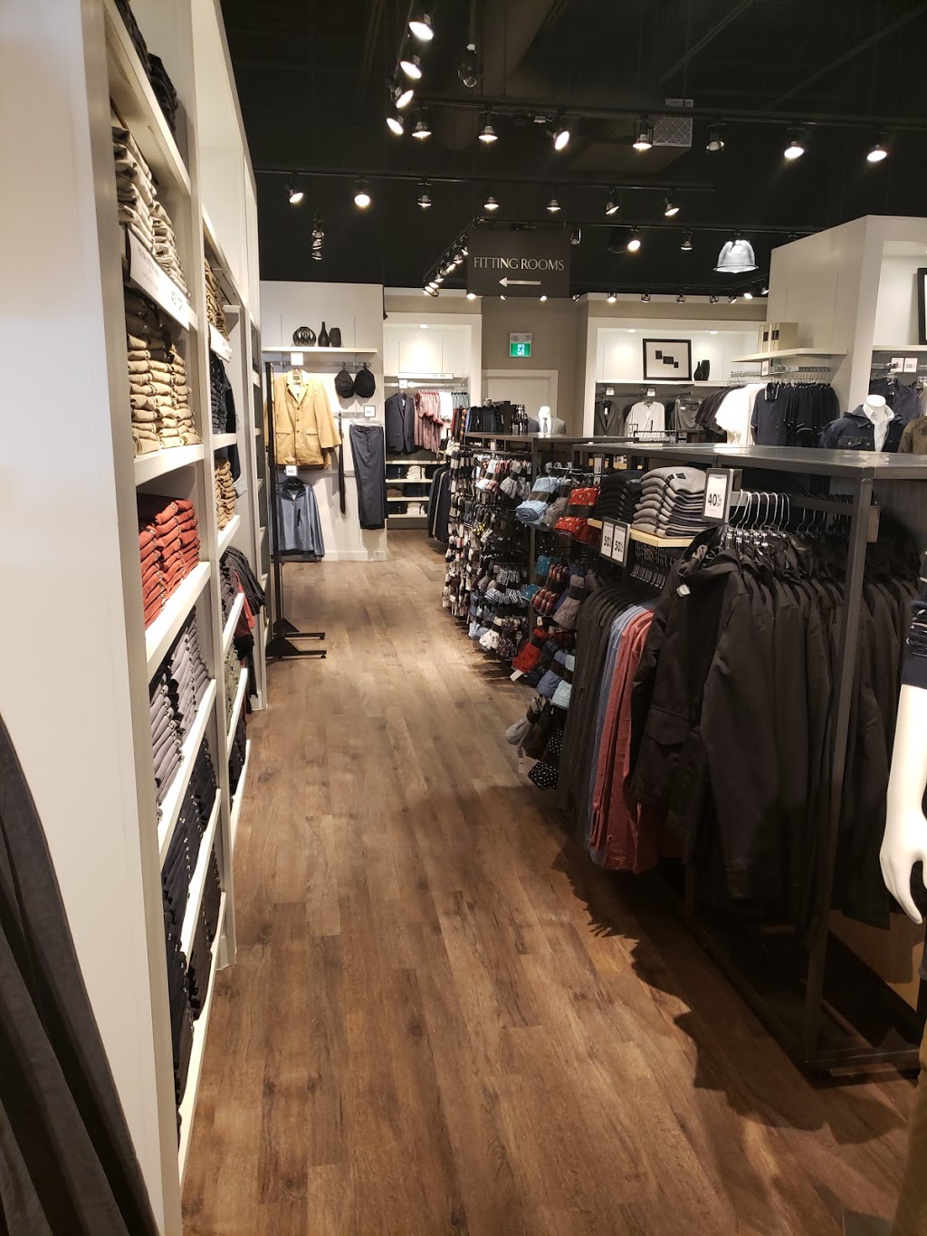Banana Republic Factory Store | 50 Pinebush Rd Unit #104, Cambridge, ON N1R 8K5, Canada | Phone: (519) 623-6172