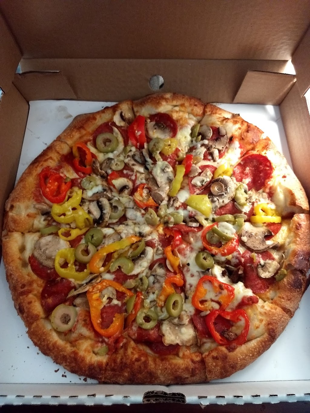 Pizza Tonite Oshawa | 1051 Simcoe St N, Oshawa, ON L1G 4W5, Canada | Phone: (289) 240-5577
