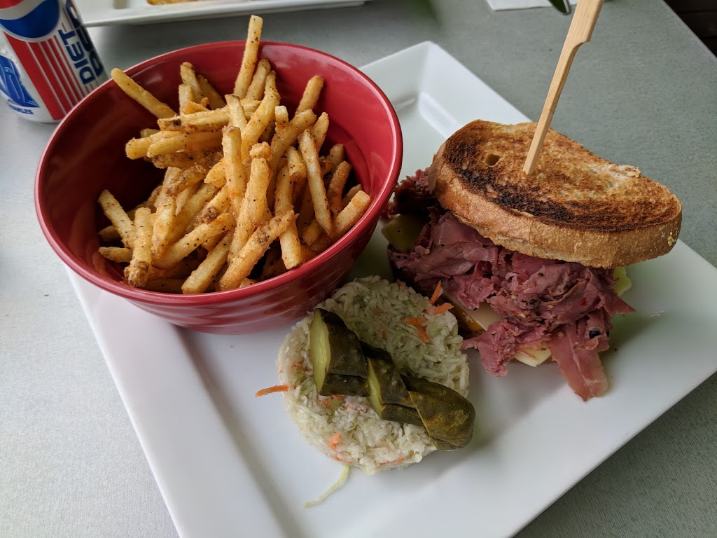 Bistro Chez Ti-Bi inc. | 12 Place de lÉglise, Cap-Santé, QC G0A 1L0, Canada | Phone: (418) 285-6943