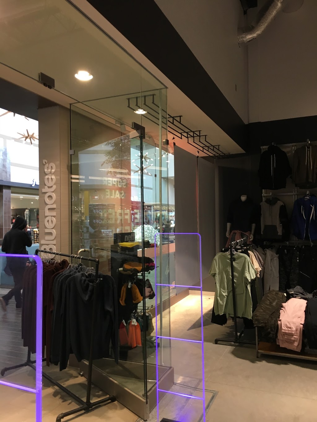 Bluenotes | 555 Sterling Lyon Pkwy Unit 208, Winnipeg, MB R3P 1J9, Canada | Phone: (204) 453-4690