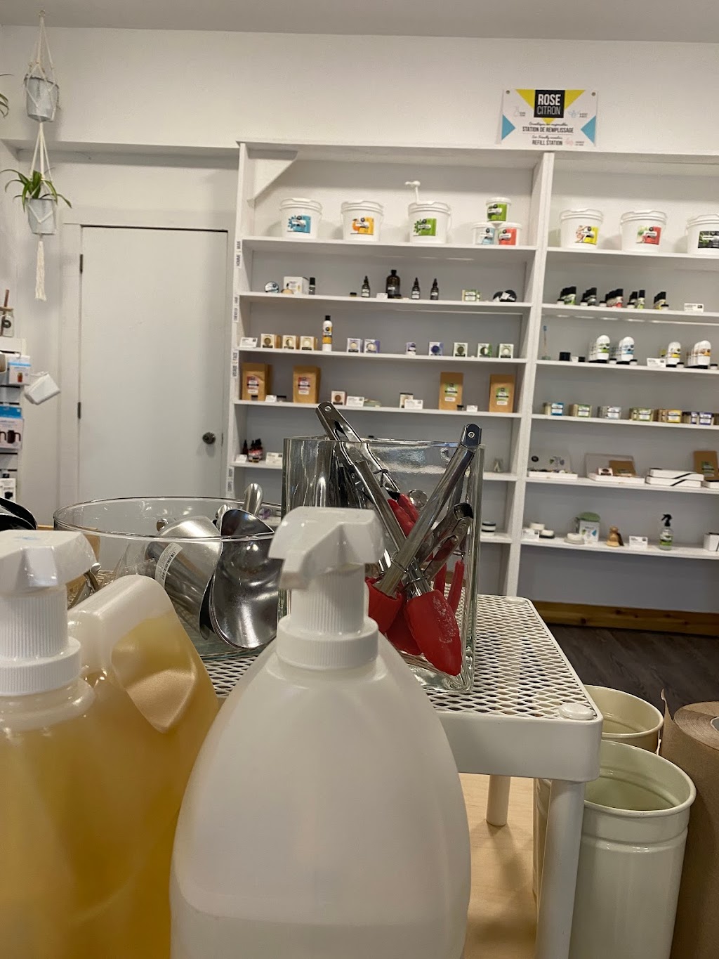 RoseCitron Café + Boutique | 621 Rue Notre Dame, Lachine, QC H8S 2B4, Canada | Phone: (514) 637-8134