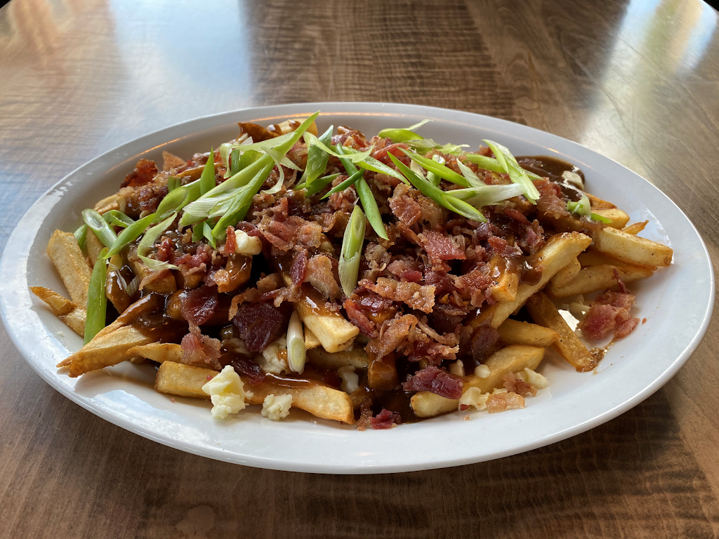 Wild Wing | 2460 Brock Rd, Pickering, ON L1X 0J1, Canada | Phone: (905) 683-6666