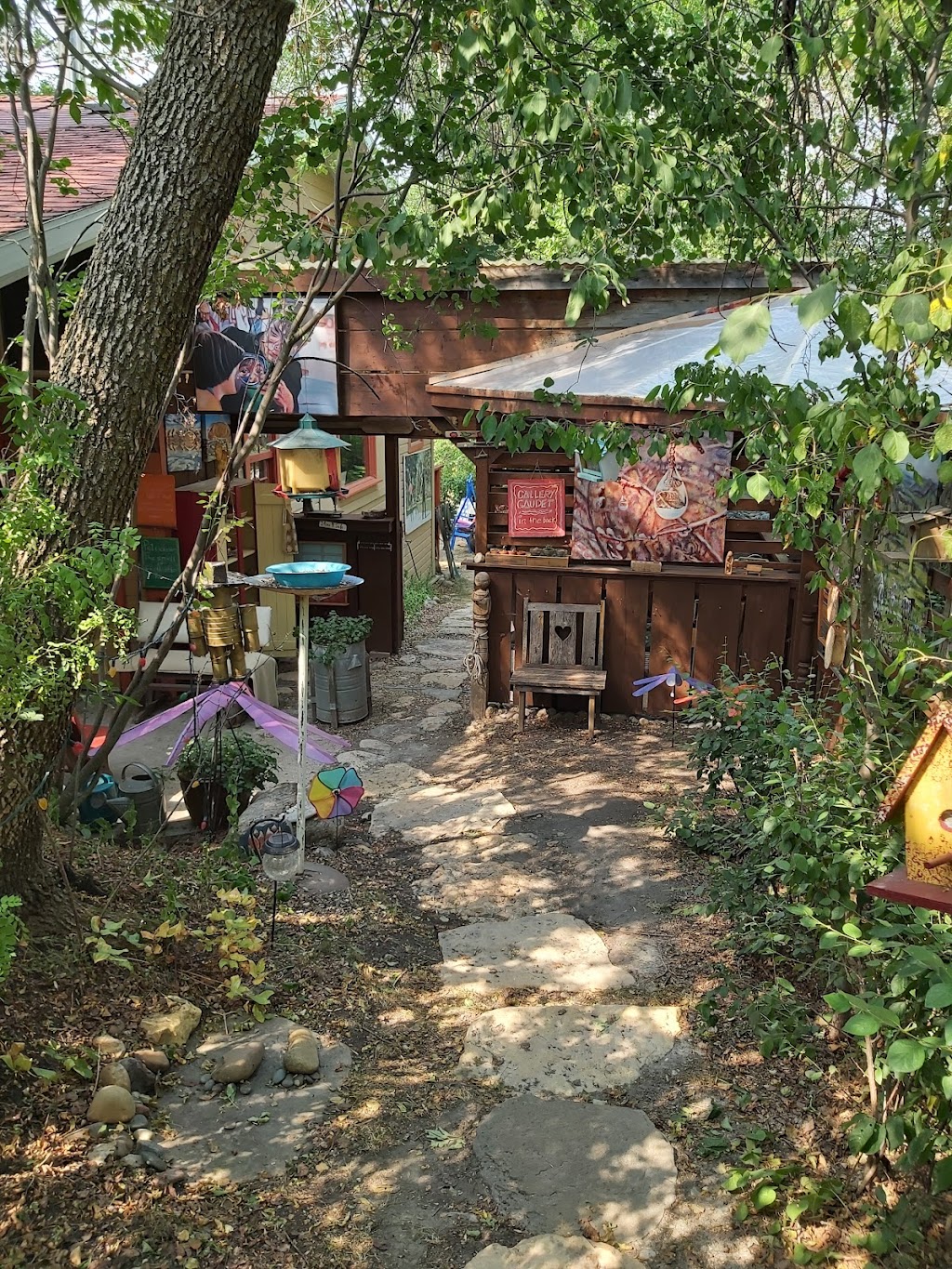 G Gs Gallery And Gifts | 309 Evenson Ave, Manitou Beach, SK S0K 4T1, Canada | Phone: (306) 917-7719