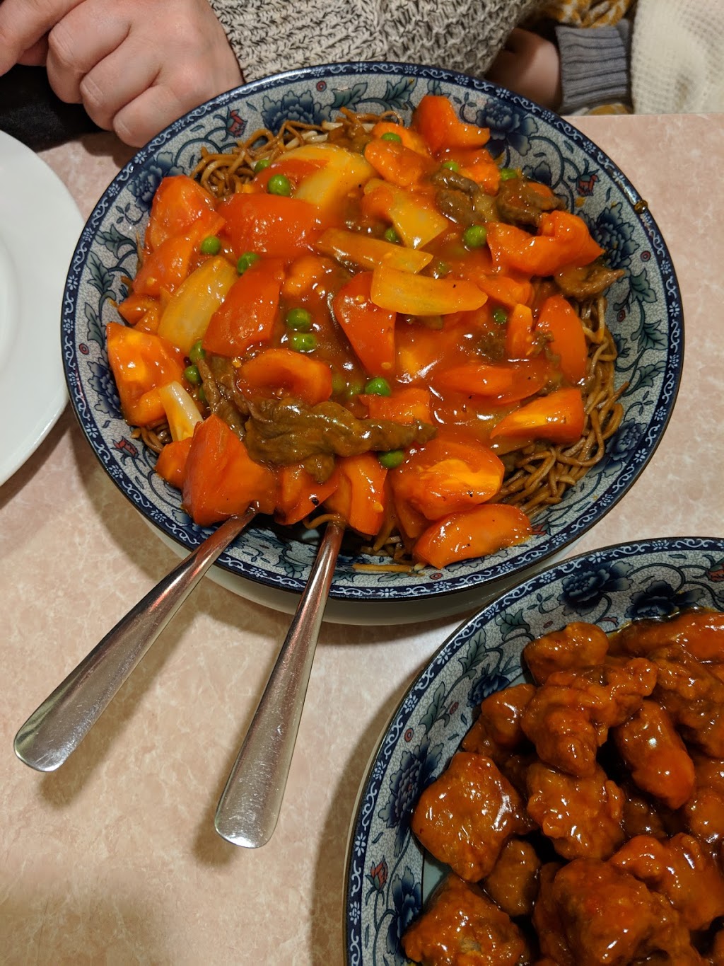 Hong Kong Cafe | 900 Sunnycrest Rd, Gibsons, BC V0N 1V9, Canada | Phone: (604) 886-3421